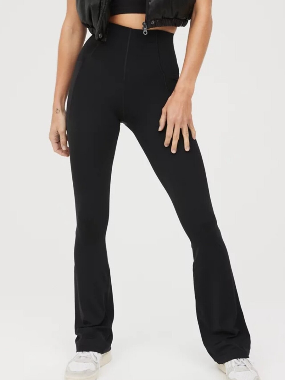 OFFLINE by Aerie Real Me XTRA Hold Up! Pocket Bootcut Legging